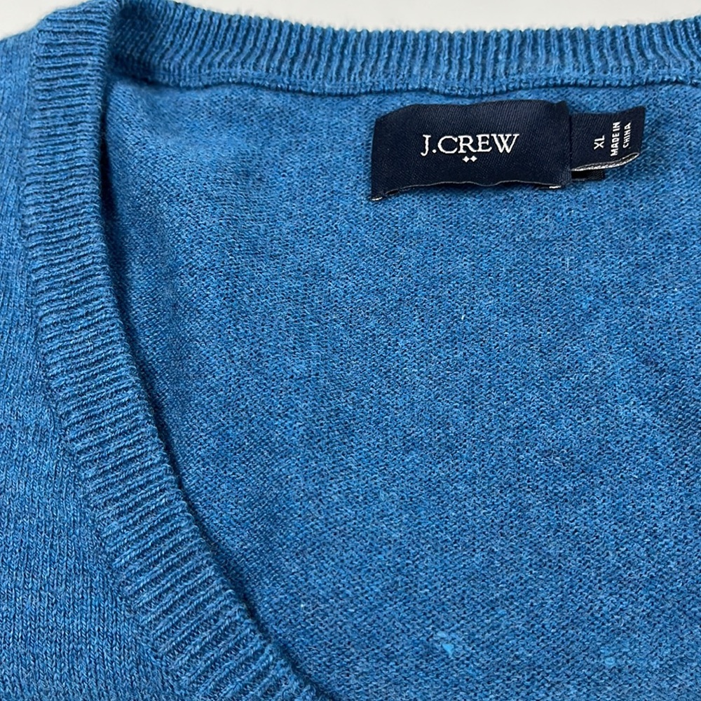 J. CREW Men’s Blue Cotton Wool blend V-neck Sweater - Size XL